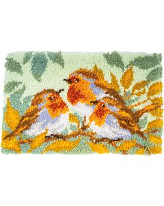 Vervaco smyrnapakket kleed drie roodborstjes tussen de blaadjes