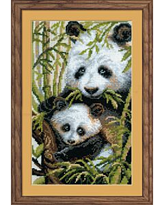  Borduurpakket  Pandabeer met jong van riolis om te borduren  1159