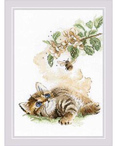 Riolis borduurpakket  Vlucht van de hommel met poes om te borduren 1996