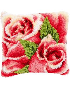 knooppakket kussen roze rozen met roosknop van Vervaco om te knopen