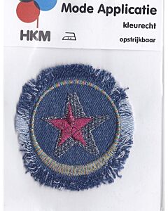 Rond, spijkerstof met een roze/zilvere ster applicatie.
