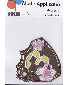 Bruin met roze 3, bloemen, 2 zilver sterren en een ring applicatie.