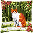 Borduurpakket borduurkussen poes tussen bloemen in kruissteek Vervaco pn-0184400