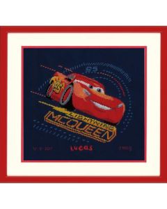 Borduurpakket geboortetegel Lightning McQueen met gierende banden met telpatroon Cars van vervaco pn-0167543