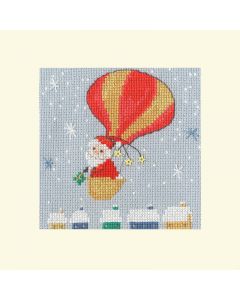 Wenskaart kerstman in een luchtballon - Bothy Threads bt-xmas53 om te borduren