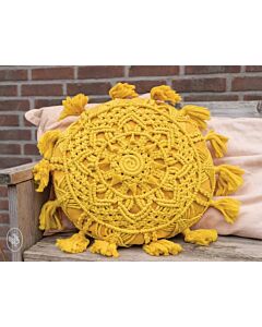 Durable Rope Solstice macramé kussen gratis patroon.