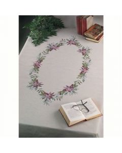 Borduurpakket voorbedrukt tafelkleed bloemenkrans op linnen kleurige van Permin 140x220cm