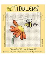 Mouseloft borduurpakket bij met bloem 003-A04 telpatroon