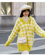 Phildar Dames Poncho breien van Phil Beaugency. 