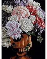 Klassieke vaas met rozen