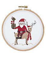 Borduurpakket kerstman met rendier incl borduurring van Rico.