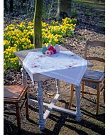 Borduurpakket tafelkleed pastel bloempjes van Vervaco PN-0168658