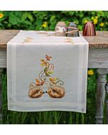 Borduurpakket tafelloper egeltjes en herfstbladeren van Vervaco PN-0147748 voorbedrukt