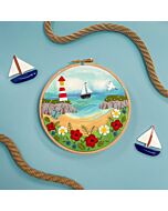 Bothy Threads borduurpakket met vilt mooi uitzicht op de haven EFE7 voorbedrukt