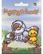 Mylo & Friends zittend naast kuiken applicatie.