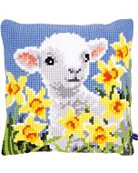 Borduurpakket borduurkussen kruissteek lam met narcissen pn-0148423 van vervaco