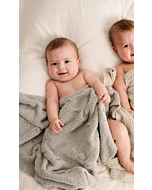 Lana Grossa baby deken met kabel breien van Leggerissimo (IE5,M13)