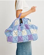 Haak deze toffe Granny Squares tas vichy blauw/lila van Pingouin Pingo First
