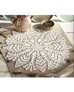 Haakpakket rond tafelkleed haken van DMC met een middenlijn van 52cm. 