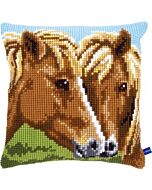 Borduurpakket borduurkussen kruissteek bruine paarden  pn-0150680 van vervaco