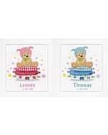 Borduurpakket Geboortetegel Beertje op kussen: thomas  om te borduren voor een baby Vervaco PN-0151012