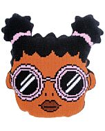 Vervaco kruissteekkussen Meisje met Staartjes met kussenrug pn-0202910 van Eva Mouton