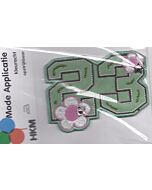 Groene 23 met bloemetjes en sterren.