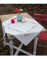 Vervaco borduurpakket tafelkleed bloempjes en blaadjes pn-0169745 voorbedrukt  