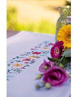 Vervaco borduurpakket tafelloper frisse bloempjes pn-0170777 voorbedrukt 