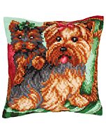 Voorbedrukt kruissteek kussen Dogs on the Armchair als borduurpakket
