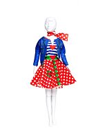 Lucy  Schattige outfit met rok,  T-shirt, vestje en sjaaltje.  Moeilijkheidsgraad 3 (vanaf 9 jaar)