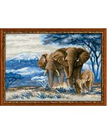 Borduurpakket Elephants in the Savanahh - olifanten om te borduren riolis 1144 met telpatroon
