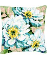 Borduurpakket  kruissteek kussen  japanese anemonen 2