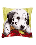  Borduurpakket  voorbedrukt kruissteek kussen Dalmatiër met appelen  van vervaco  pn-0145159