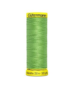 Gütermann Maraflex kleur 154 lichtgroen is een elastisch naaigaren