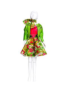 Zelf Barbiekleren naaien wordt kinderspel met de DressYourDoll collectie Lucy Funky