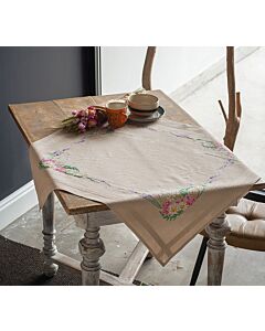 Borduurpakket tafelkleed lentebloemen van Vervaco pn-0190850