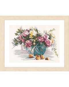  Borduurpakket  Stilleven van bloemen met kaaslinnen van Lanarte pn-0162299